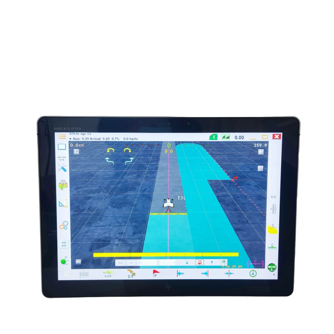 AgOpenGPS navigációs képernyőt mutató windowsos tablet elölnézetből